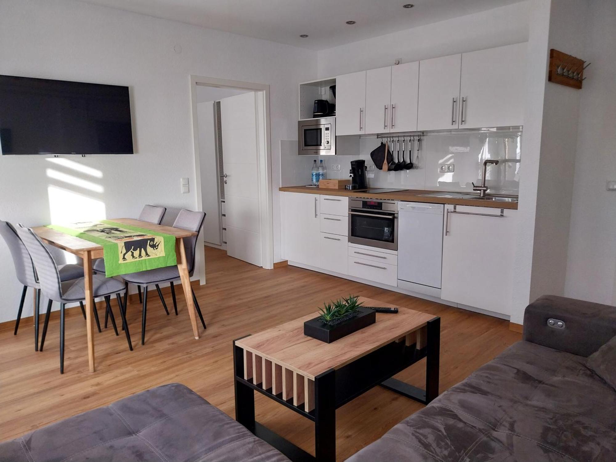 Homburger 14 - Appartment Neunkirchen นอนเคอร์เคิน ภายนอก รูปภาพ